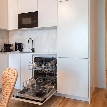 Ocean Breeze Retreat By Lovelystay