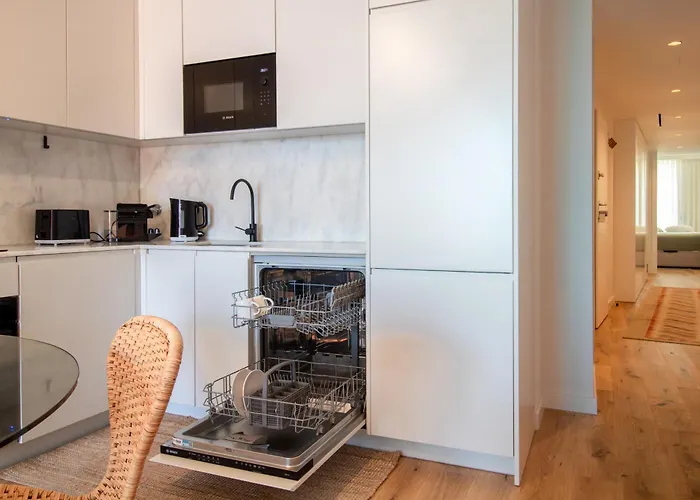 Ocean Breeze Retreat By Lovelystay