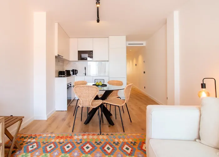 Ocean Breeze Retreat By Lovelystay *