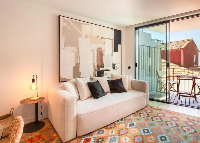 Ocean Breeze Retreat By Lovelystay